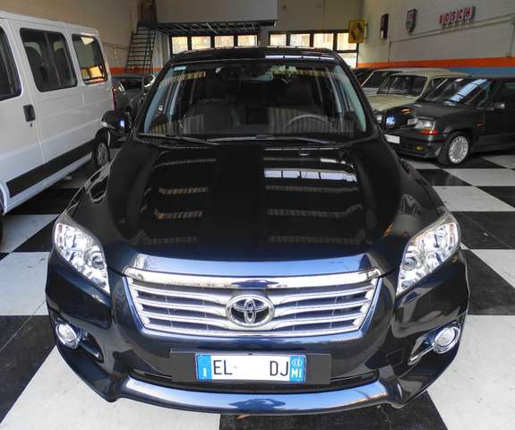 TOYOTA RAV 4 (01/03/2012) - 